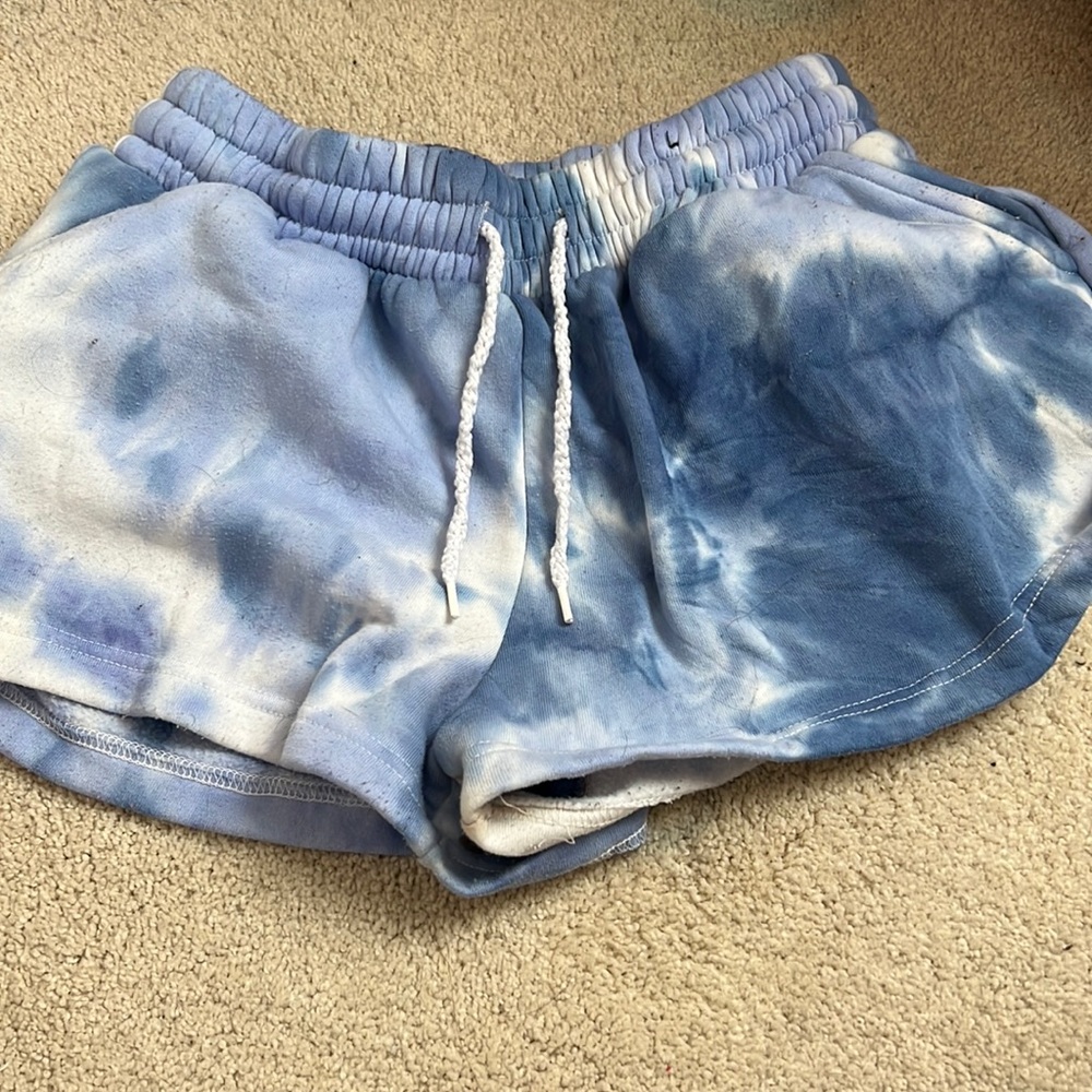 Low waisted shorts